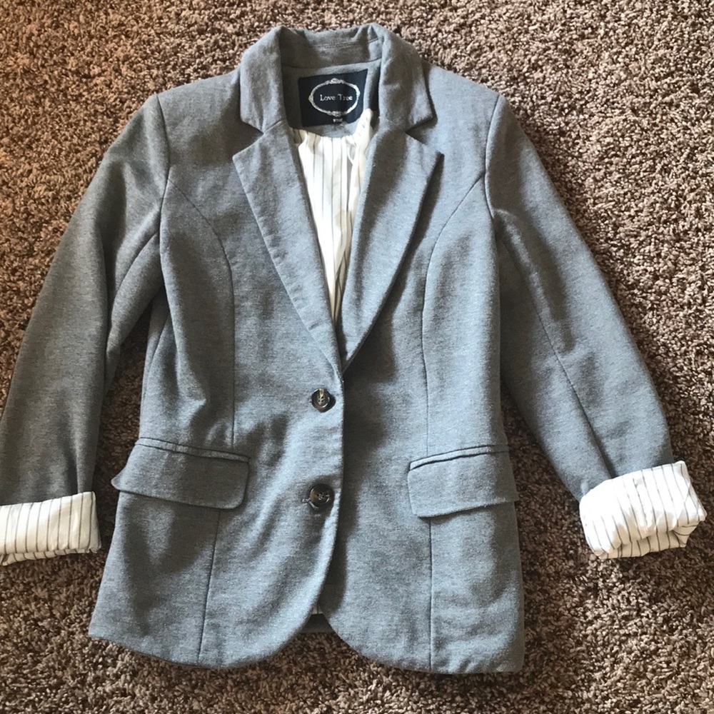 Grey blazer